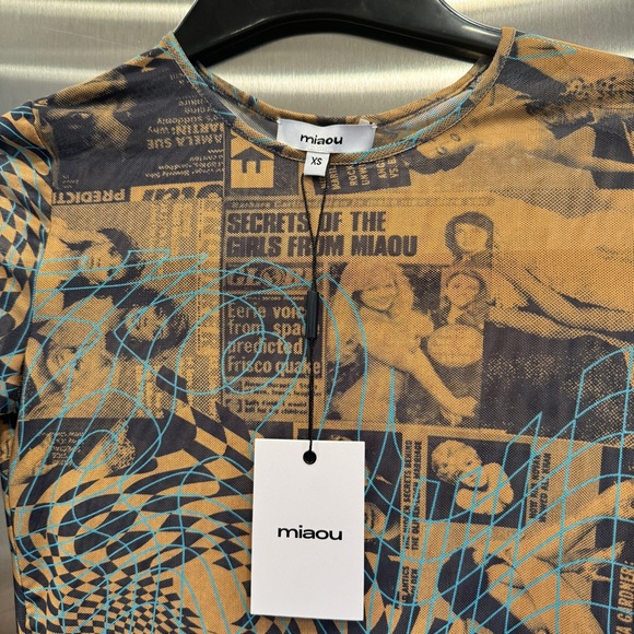 NWT Miaou Long Sleeve Tee Shirt in Mesh Wanted Print - Picture 14 of 16